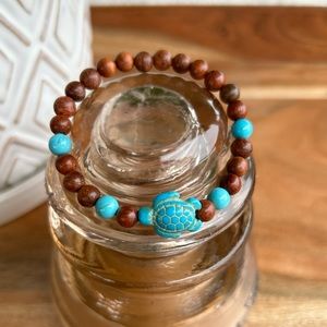 Hand Crafted Rosewood 6MM Bead Bracelet with Sea Turtle, 6.5"